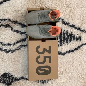 YEEZY desert sage 350s size 2.5
